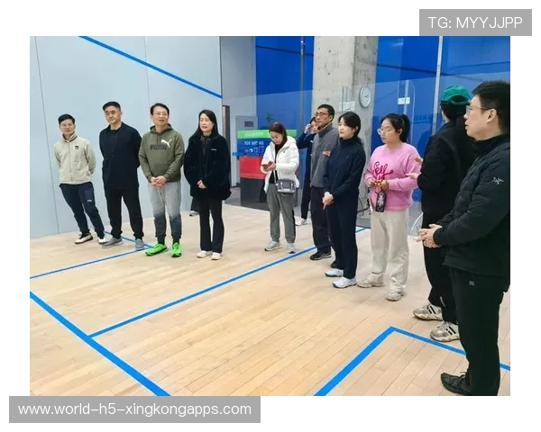 壁球入奥后的首个暑期，全国各地的青少年壁球夏令营已早早售罄。