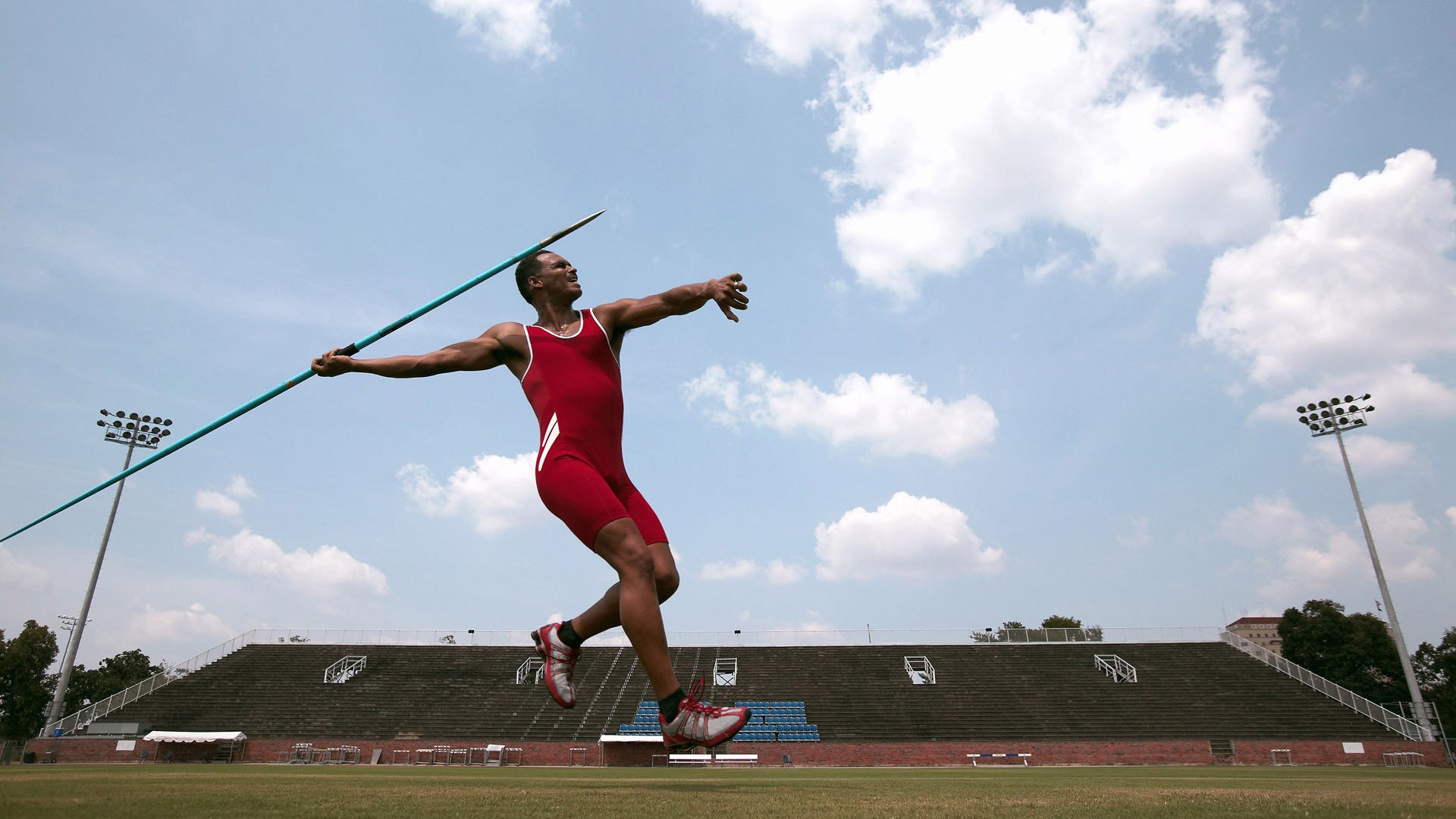 星空体育在线入口-“沙滩手球：运动员之间的极速对抗，紧张刺激”